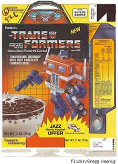 This was an unreleased cereal. Would've been a great tie-in, but chocolate balls? WTF does that have to do with robots in disguise?